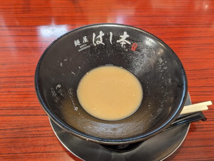 久々にうまい純豚骨ラーメンが食べられた