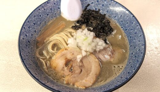 「麺や鱗道（りんどう）」福岡で人気の濃厚煮干しラーメン店。ニボニボの旨味と苦みがたまらない