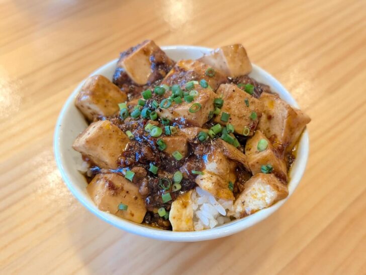 董記麺館のみにマーボー丼