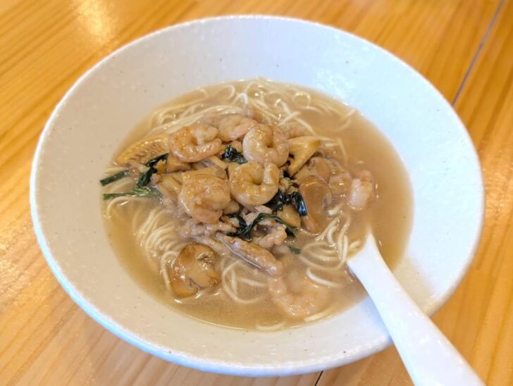 海老と肉ラーメン