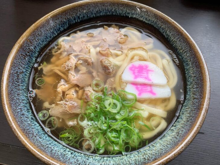 資さんうどんのうどん