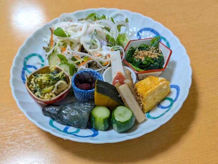 ほとんどの人が考える「サラダプレート」とは次元が違う