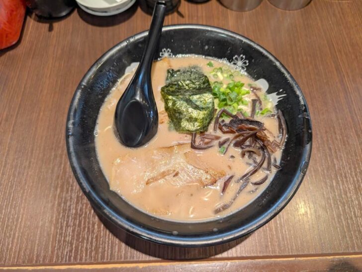 石田一龍の濃厚ラーメン