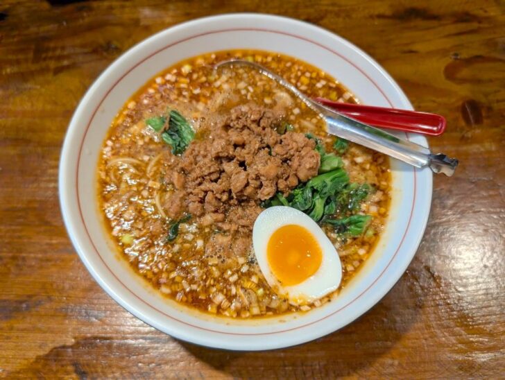 悠泉の担々麺
