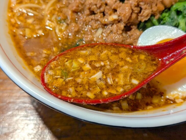 担々麺 悠泉のスープ