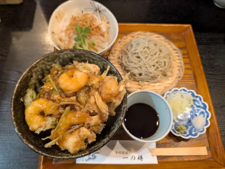 平日昼限定のかき揚げ丼セット