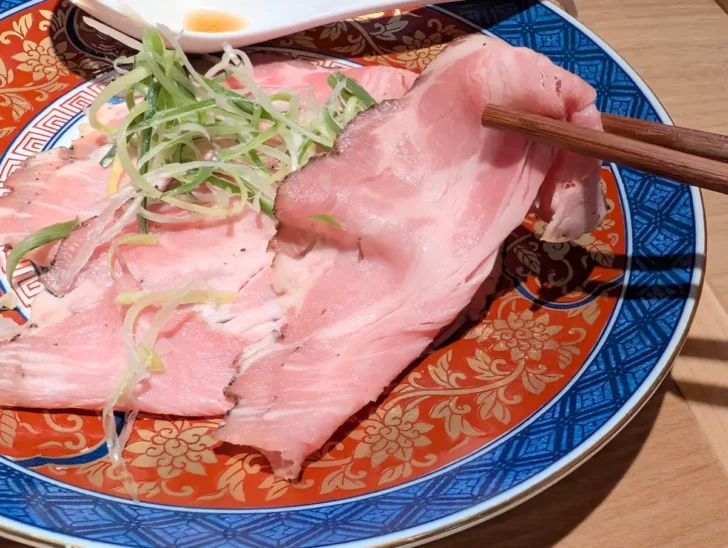 こっちのレアチャーシューはかなり気に入った